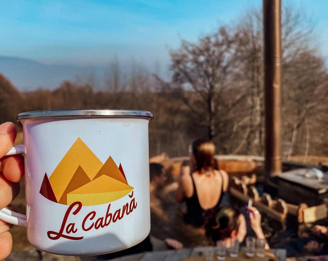La Cabana, Corbeni Rom bilde