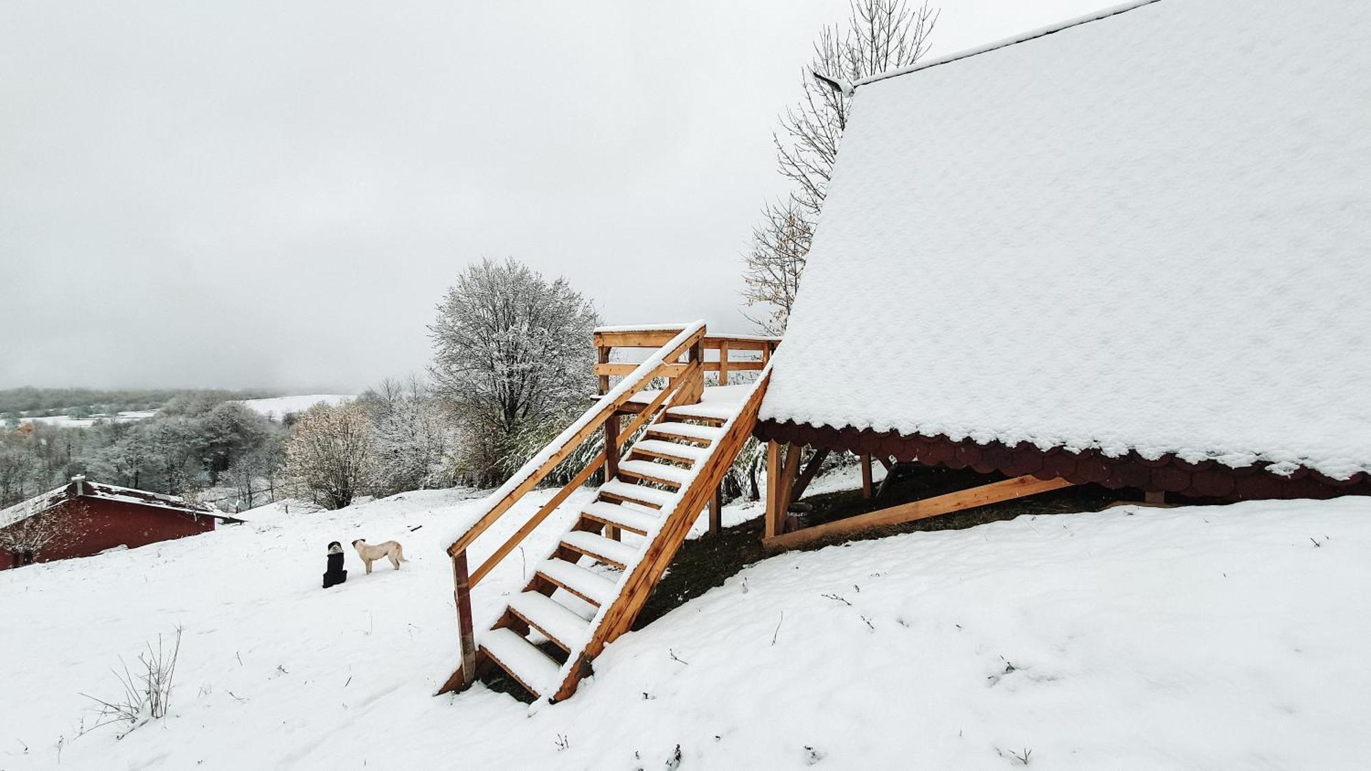 La Cabana, Corbeni Rom bilde