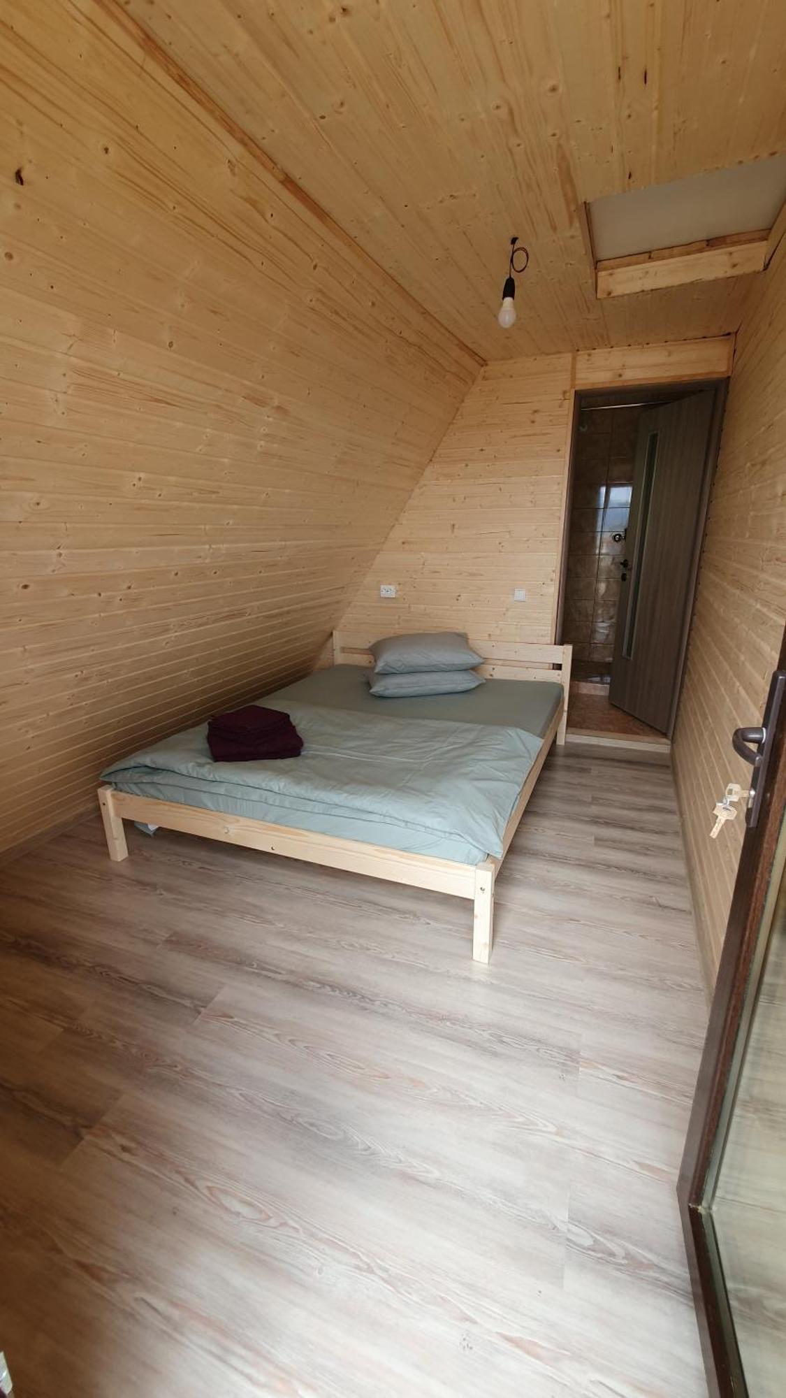 La Cabana, Corbeni Rom bilde