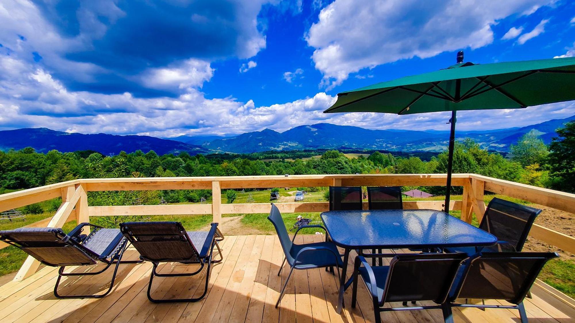 La Cabana, Corbeni Rom bilde