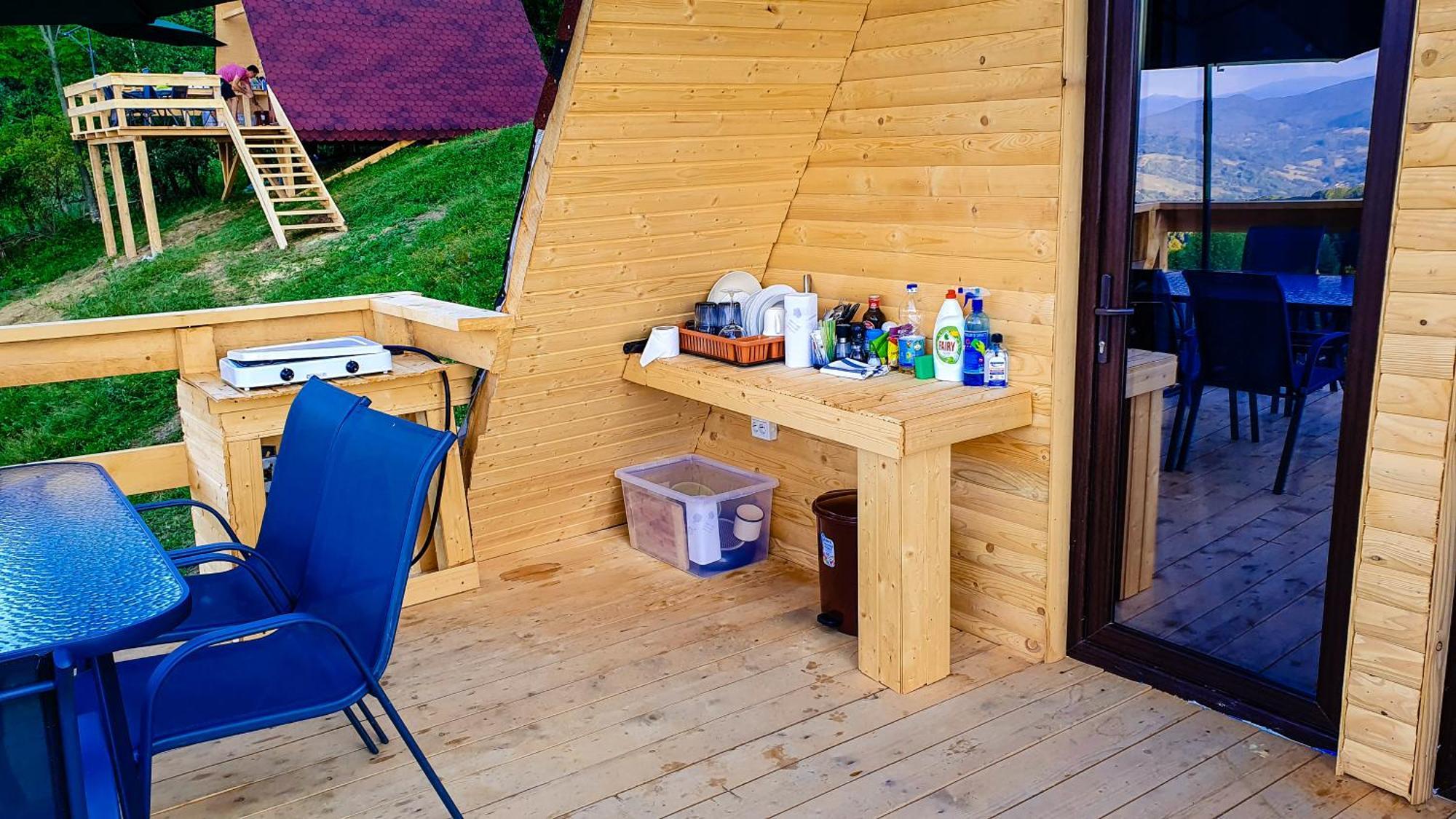 La Cabana, Corbeni Rom bilde